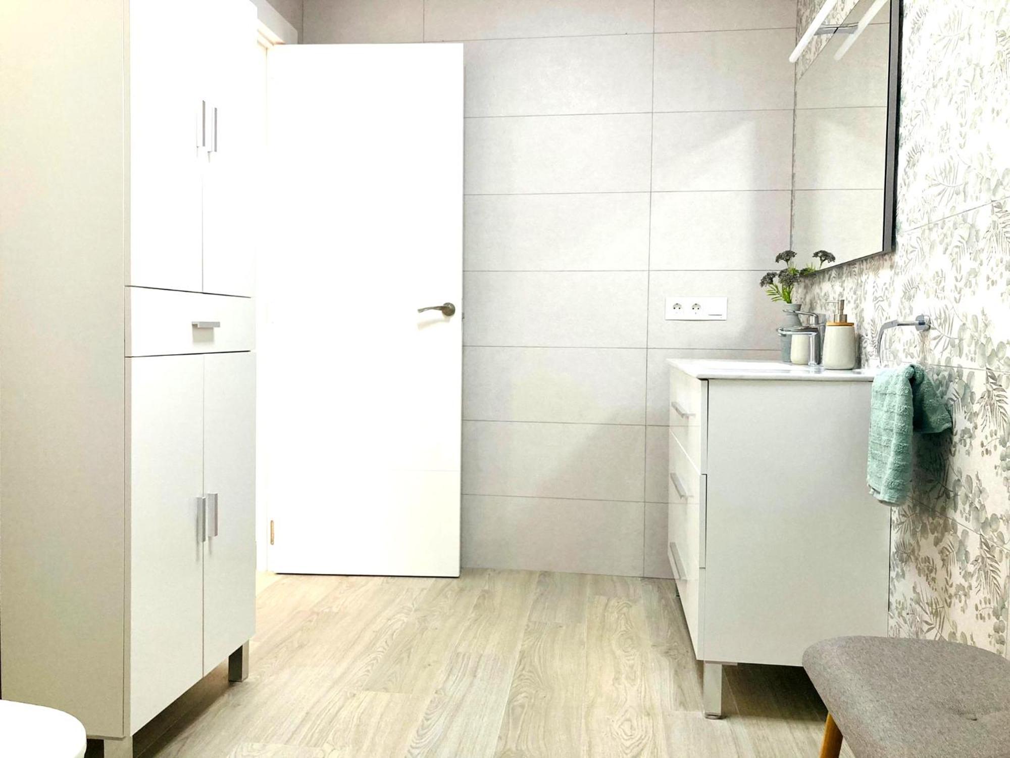 Apartamento Entero Con Solarium En Sabinillas, Con Piscina Y Al Lado Del Puerto De La Duquesa Manilva Exterior photo